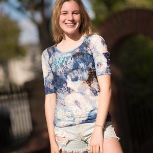 Lace top sz xs blue floral